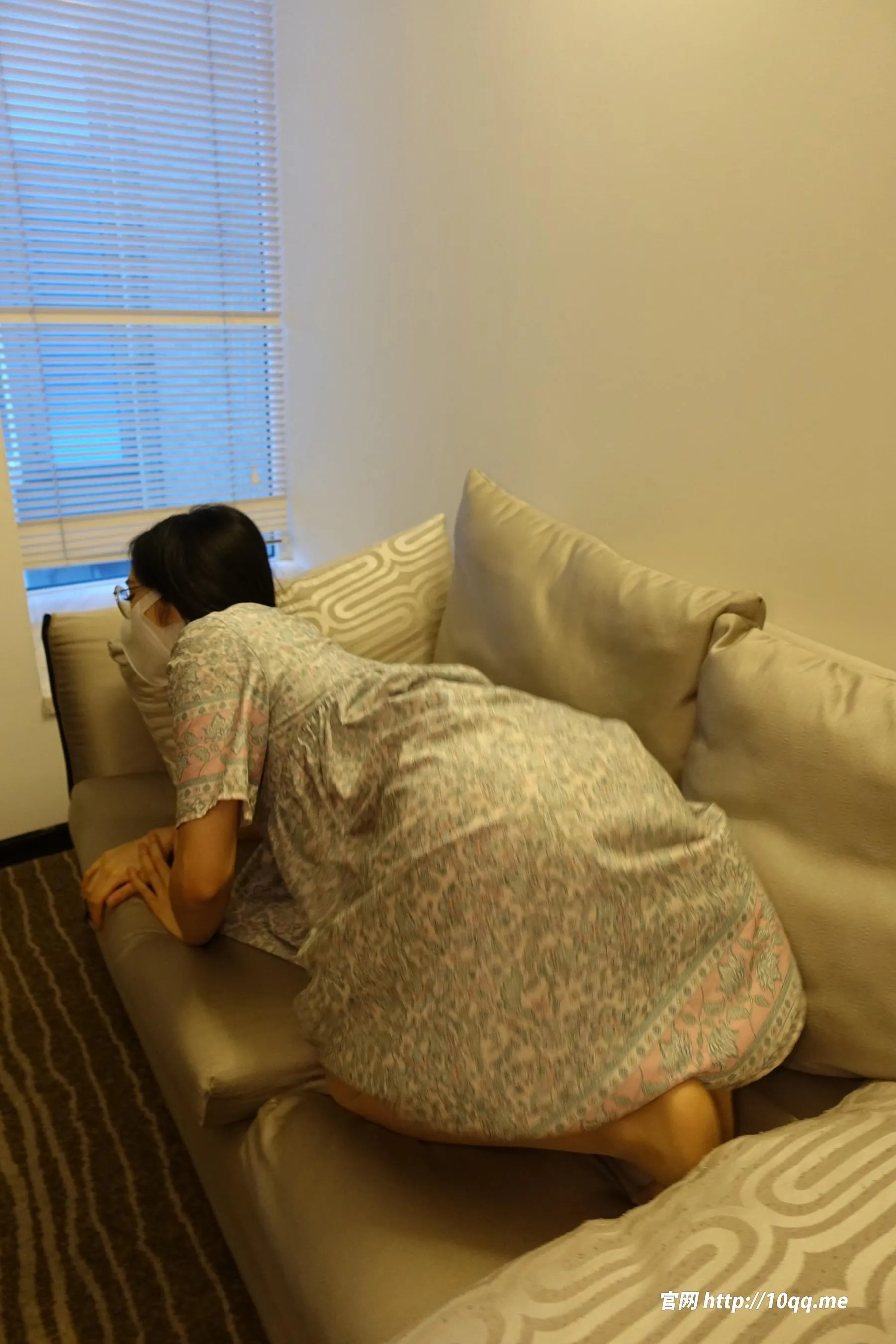 [ROSI口罩系列]2023.06.14 NO.2558 [48P]插图